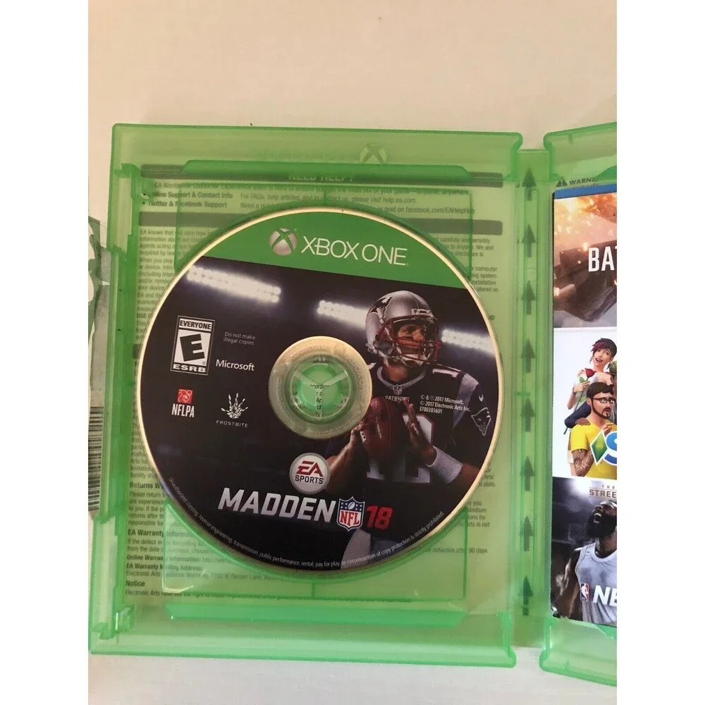 Madden NFL 18 (Microsoft Xbox One) Tom Brady Patriots Cover‎